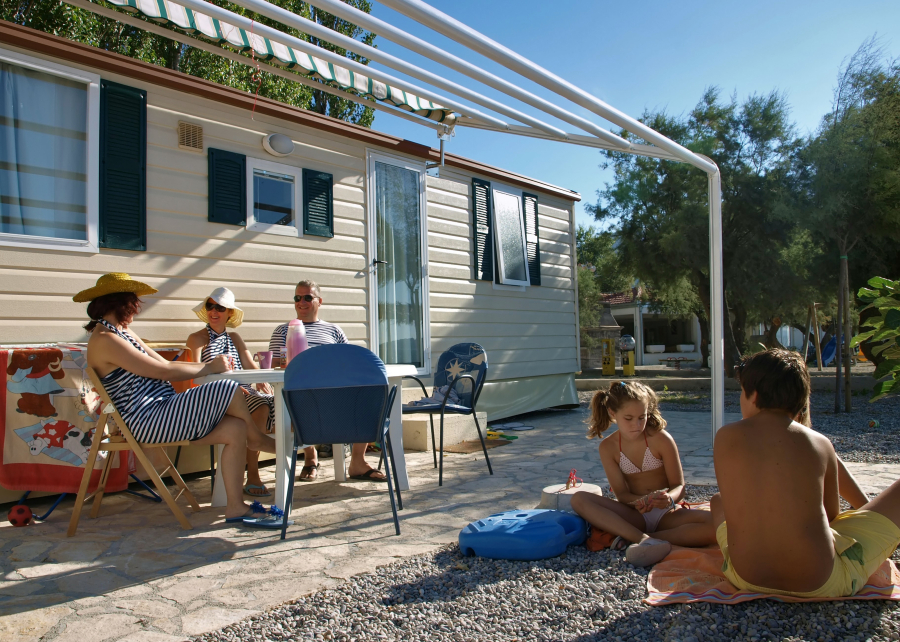 famille au camping La Rochelle 